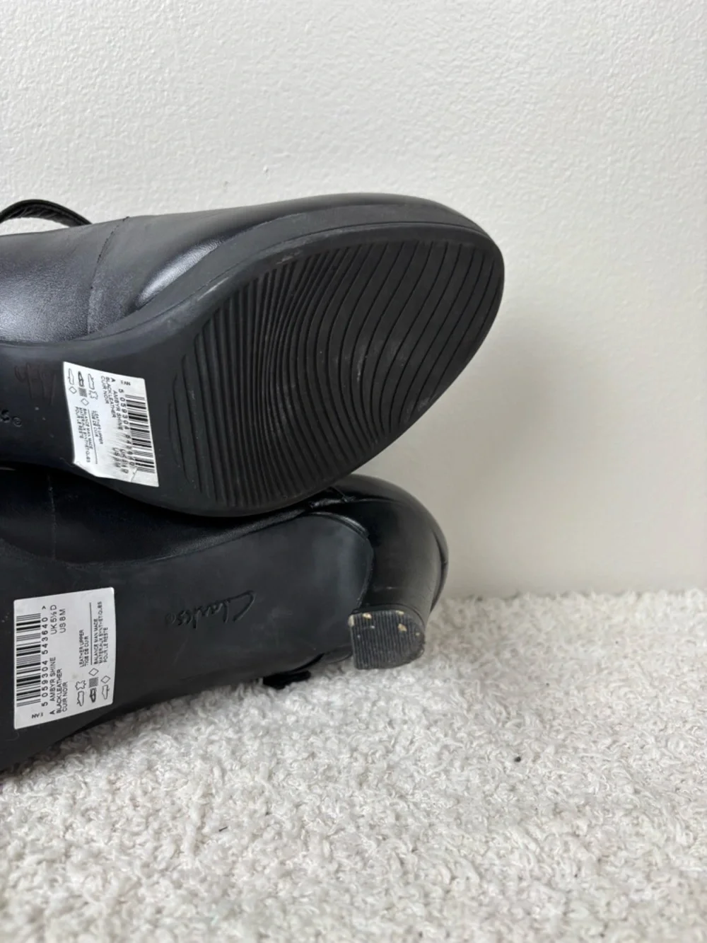 Clarks Heels Womens 8 Black Ambyr Shine Mary Jane Leather Buckle Strap Pumps